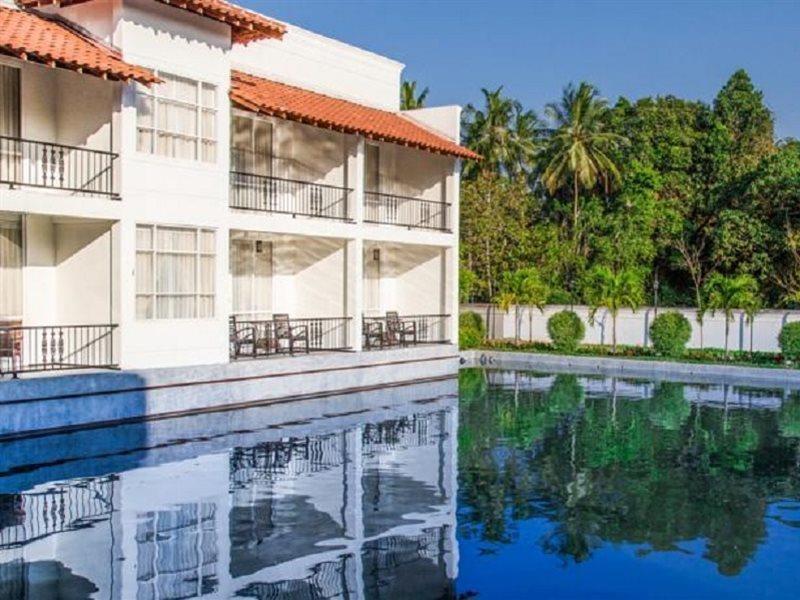 The Covanro Airport Hotel - Katunayake Gampaha Luaran gambar