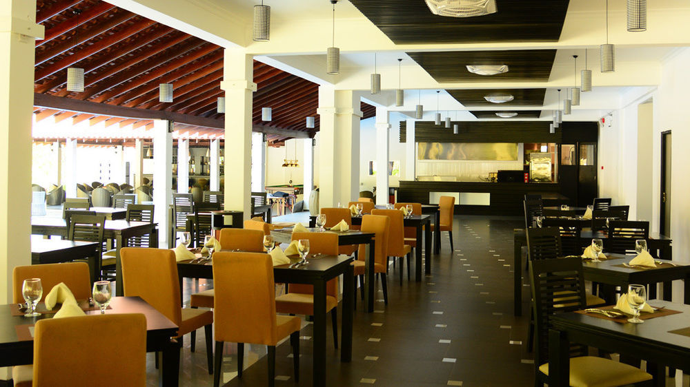 The Covanro Airport Hotel - Katunayake Gampaha Luaran gambar