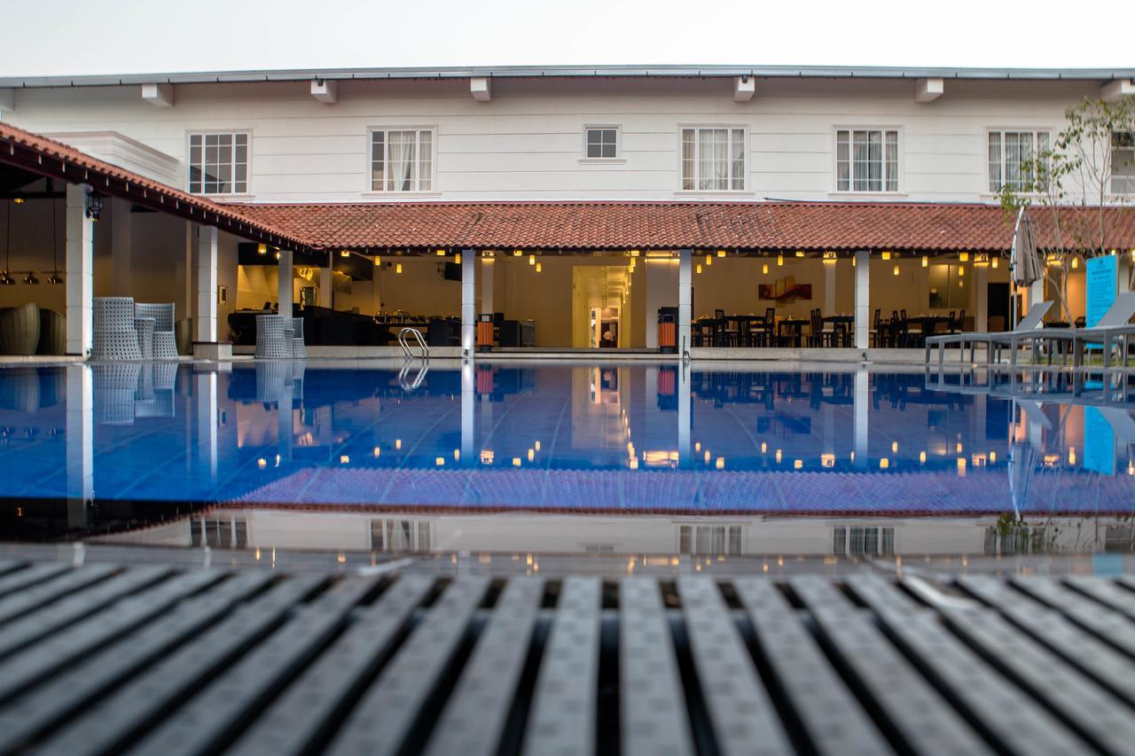 The Covanro Airport Hotel - Katunayake Gampaha Luaran gambar