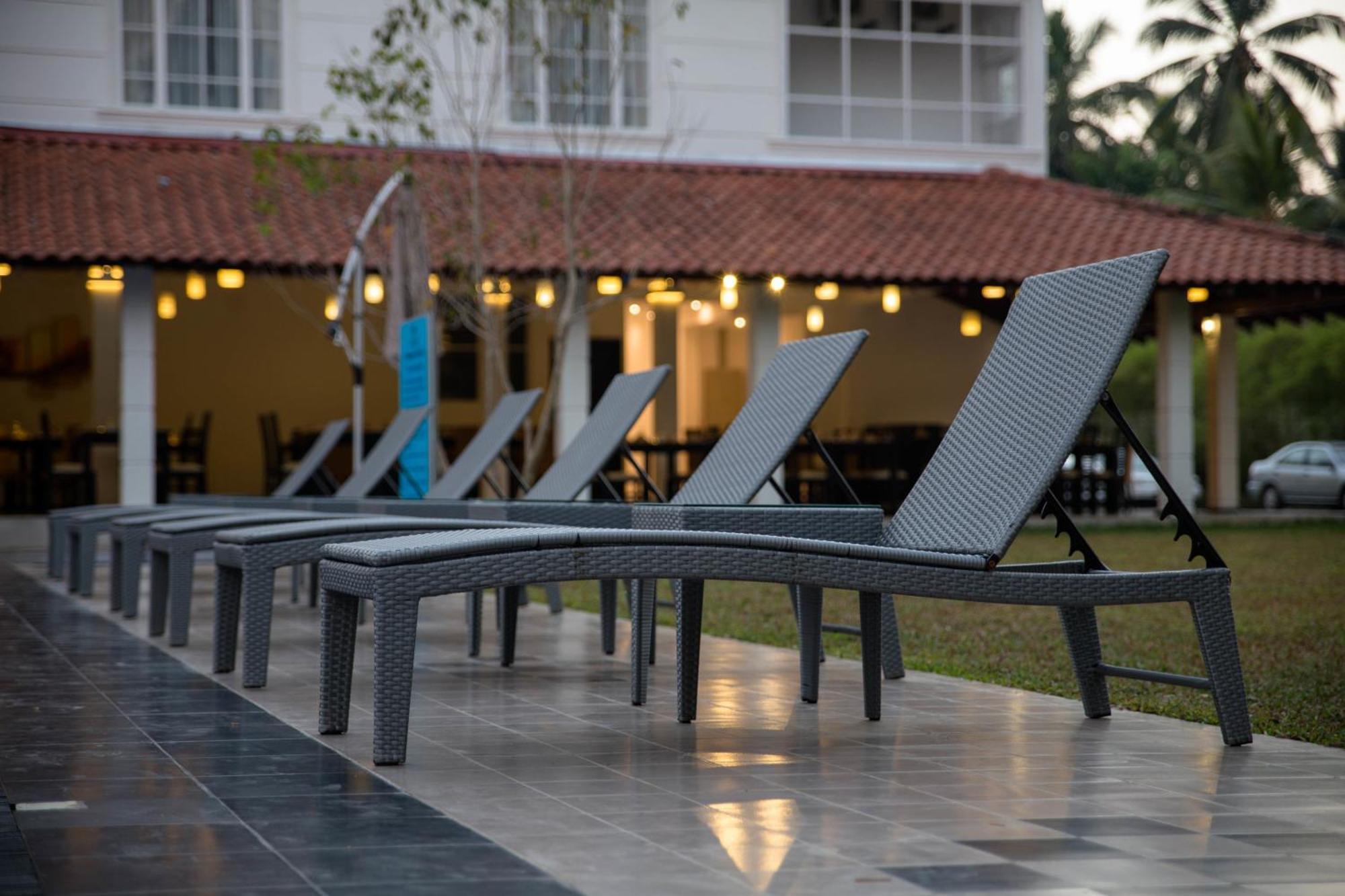 The Covanro Airport Hotel - Katunayake Gampaha Luaran gambar