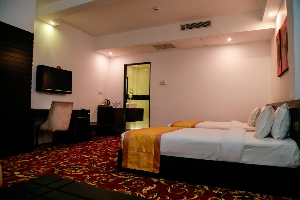The Covanro Airport Hotel - Katunayake Gampaha Luaran gambar